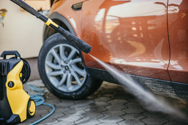 Best Sidewalk Pressure Washing  in Clive, IA